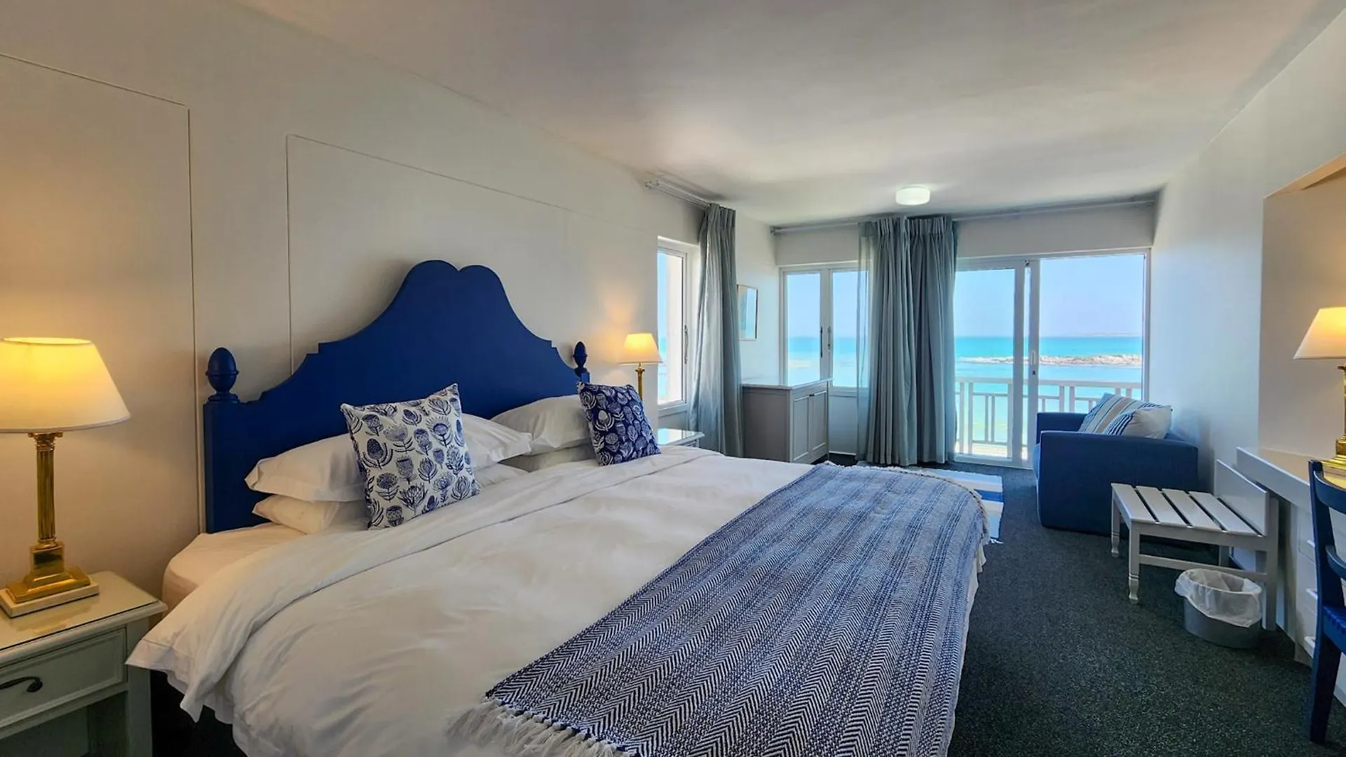 The Blue Peter Hotel Bloubergstrand